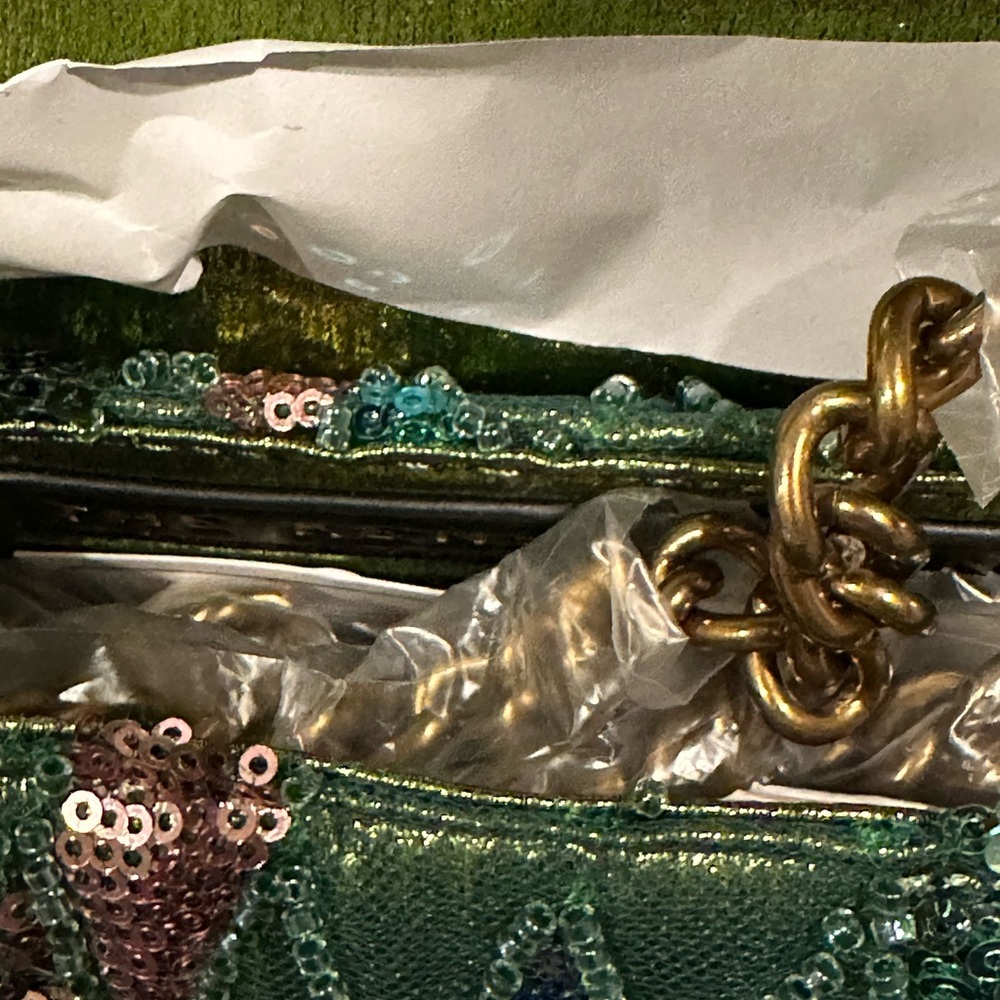 Kurt Geiger Green Sequin & Jewel Embellished Top Handle Bag! FIRM PRICE. Dropped - Picture 7 of 8